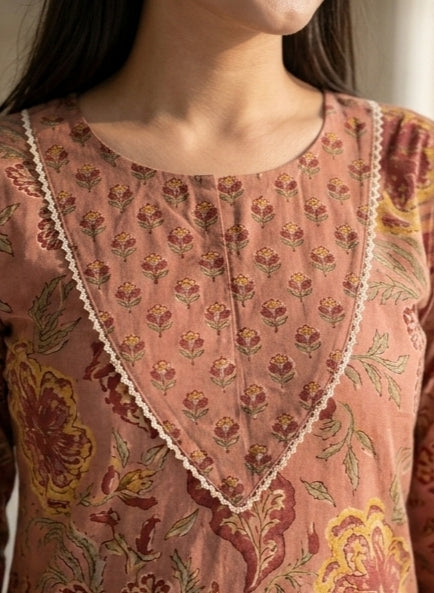 Floral Print Cotton Straight Kurta with Matching Trousers – Dusty Rose