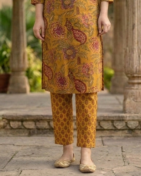 Floral Print Cotton Straight Kurta with Matching Trousers – Dusty Rose